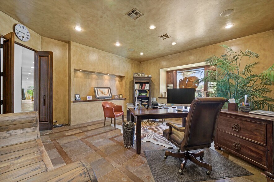 More Photos Of 1703 Highway 35 S, Rockport Office Residential For Sale