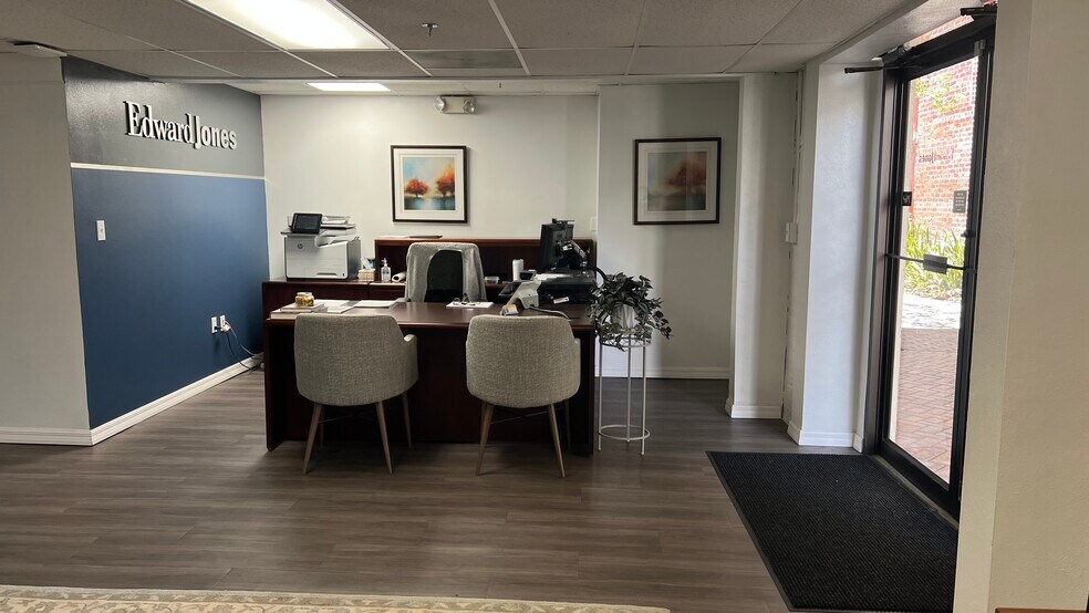 More Photos Of 101 N Woodland Blvd, Deland Office For Lease