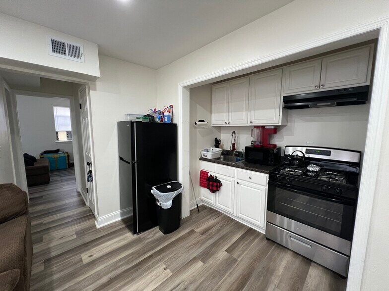 More Photos Of 21-25 Willoughby St, Newark Multifamily For Sale