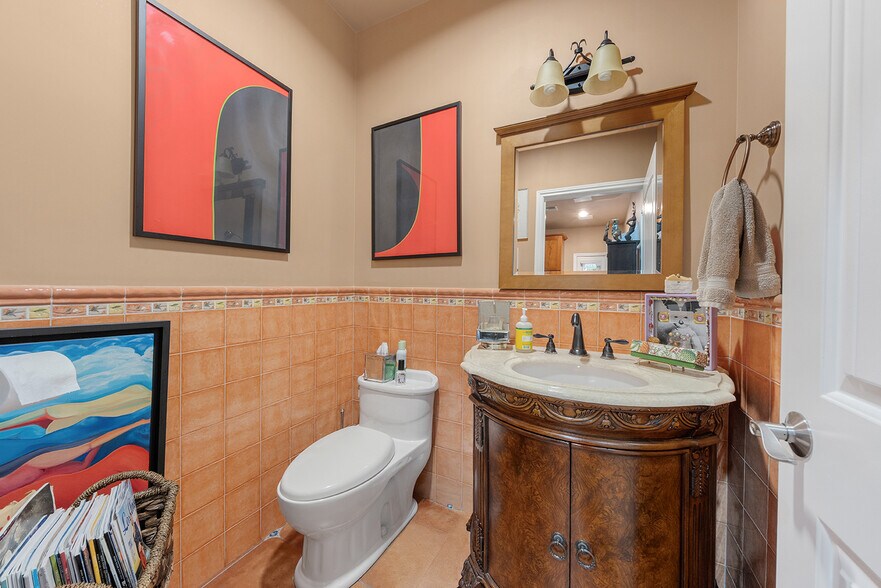 More Photos Of 2516 Elsinore St, Los Angeles Multifamily For Sale