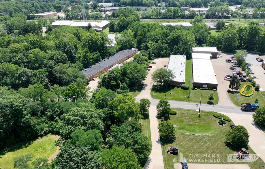 More Photos Of 8760-8798 Tyler Blvd, Mentor Warehouse For Sale