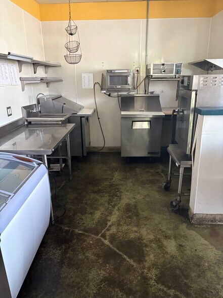 More Photos Of 1066 41st Ave, Capitola Apartments For Sale