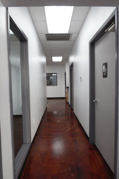 More Photos Of 905 N Harborth Ave, Three Rivers Auto Dealership For Sale