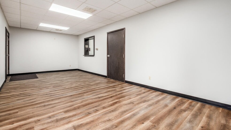 More Photos Of 830 Bethesda Dr, Zanesville Medical For Sale