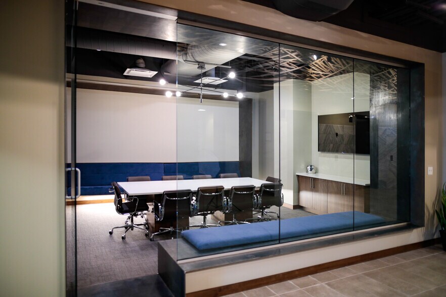 More Photos Of 2901 W Bluegrass Blvd, Lehi Office For Lease