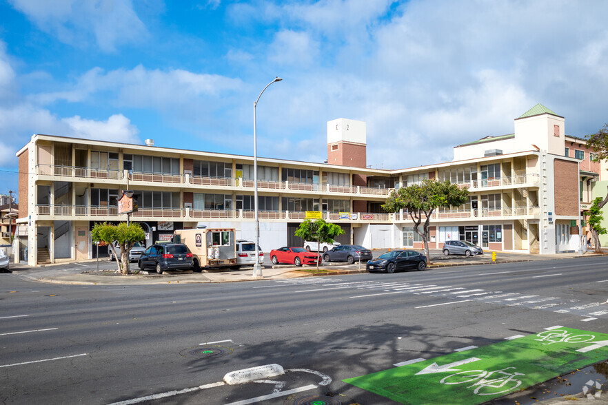 Primary Photo Of 2065 S King St, Honolulu Storefront Retail Office For Lease