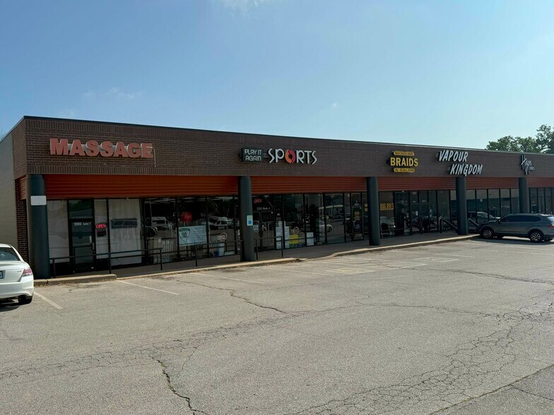More Photos Of 2203-2205 W Main St, Norman Unknown For Lease