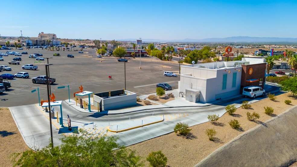 More Photos Of 2350 Miracle Mile, Bullhead City General Retail For Sale