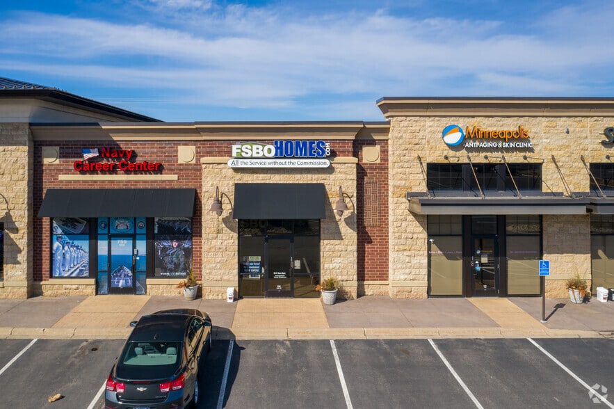 More Photos Of 755 Bielenberg Dr, Woodbury Storefront Retail Office For Lease