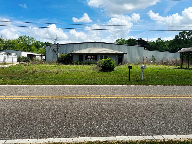 More Photos Of 378 Eastland Rd, Dothan Distribution For Sale
