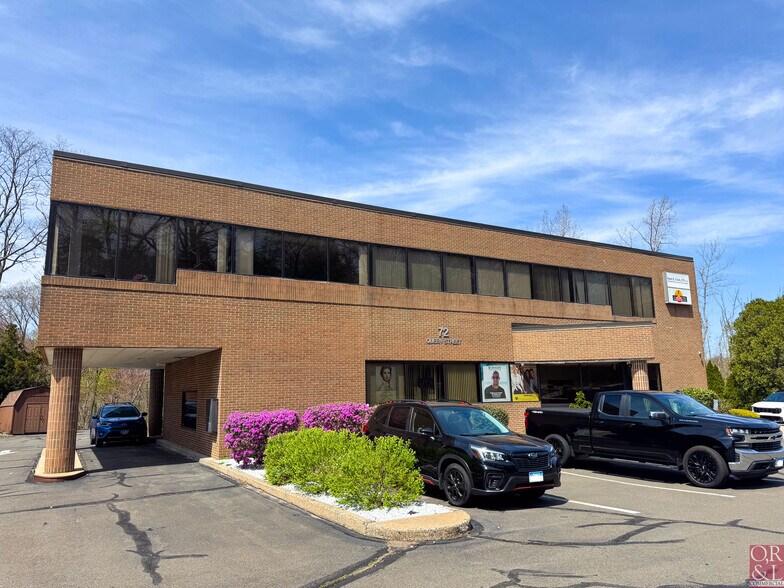 More Photos Of 72 Queen St, Southington Office For Lease