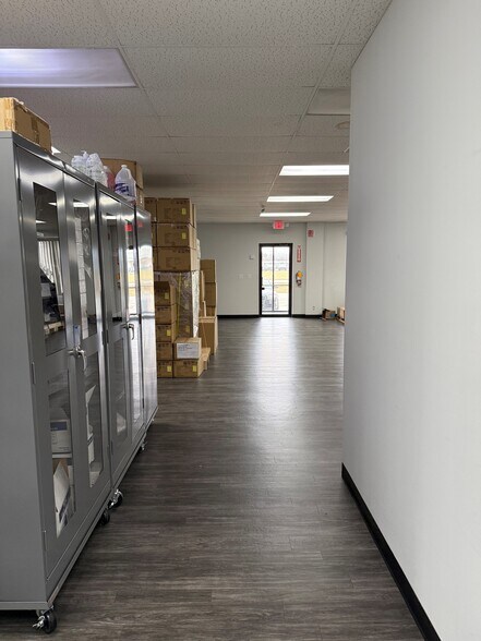 More Photos Of 6020 Benore Rd, Toledo Manufacturing For Sale