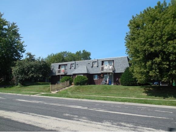 More Photos Of 201 Weed St, Fox Lake Apartments For Sale