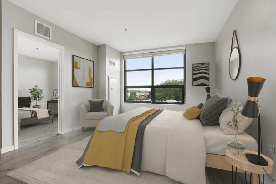 More Photos Of 6418 N Sheridan Rd, Chicago Apartments For Lease