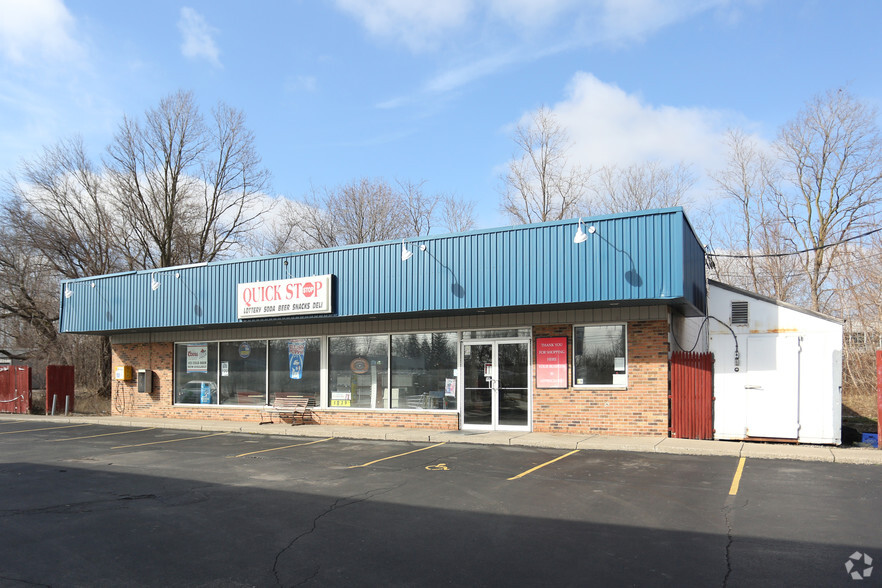 Primary Photo Of 629 E Main St, Batavia General Retail For Sale