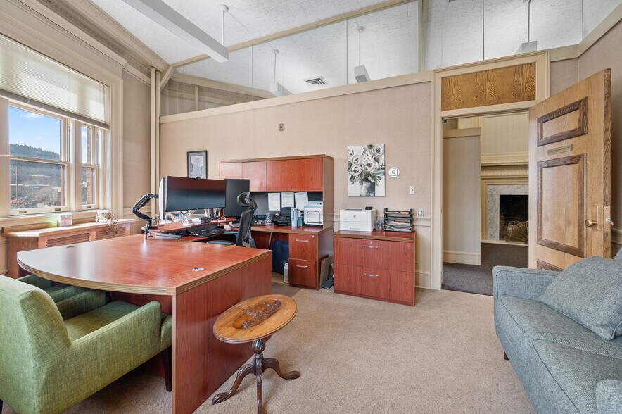 More Photos Of 24 W 6th Ave, Helena Office For Lease