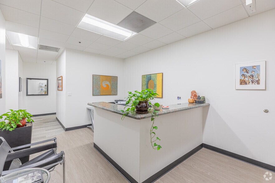 More Photos Of 8799 Balboa Ave, San Diego Office For Lease