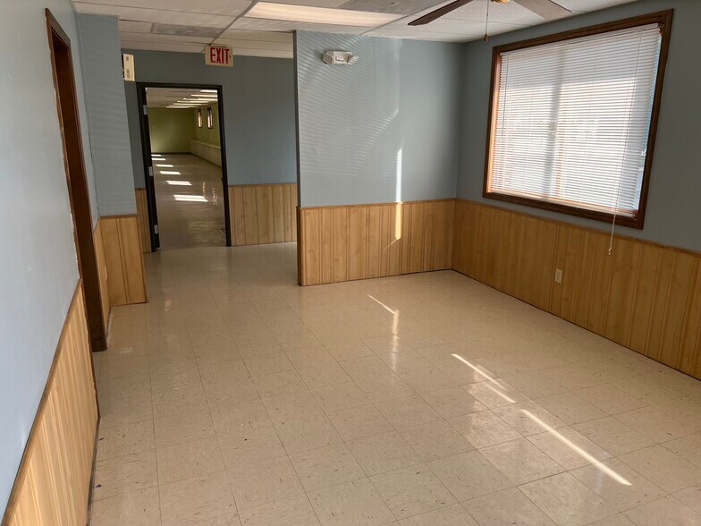 More Photos Of 144 Scott Station Rd, Jefferson City Medical For Lease