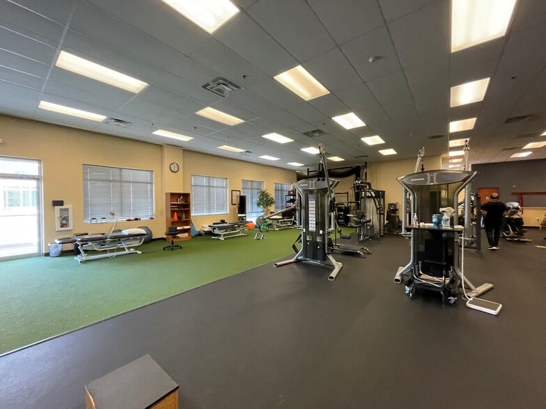 More Photos Of 4470 Regency Pl, White Plains Medical For Lease