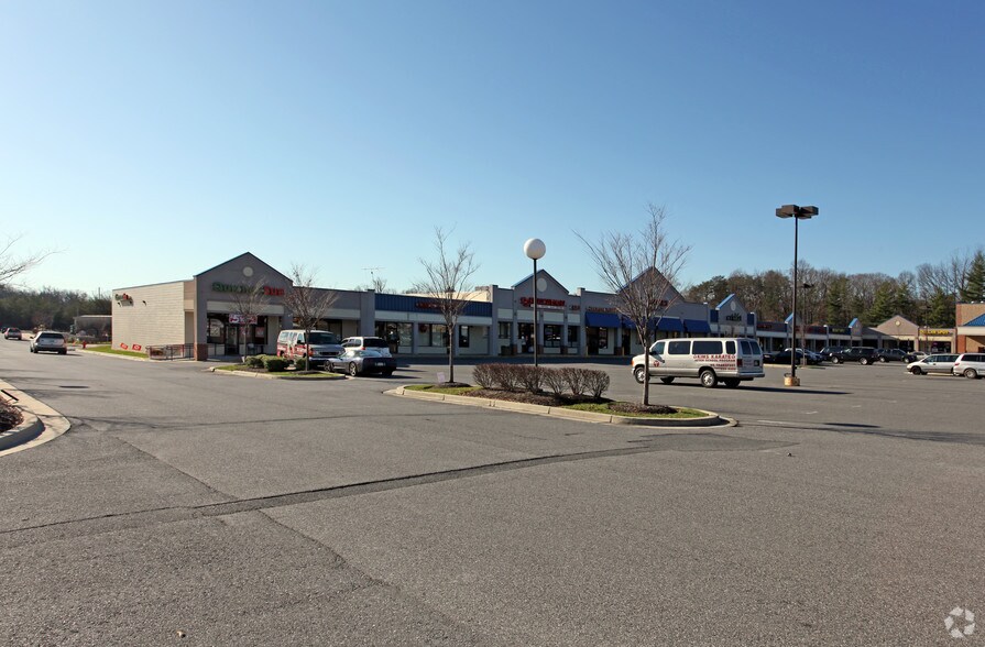 More Photos Of 10515-10631 Greenbelt Rd, Lanham General Retail For Lease
