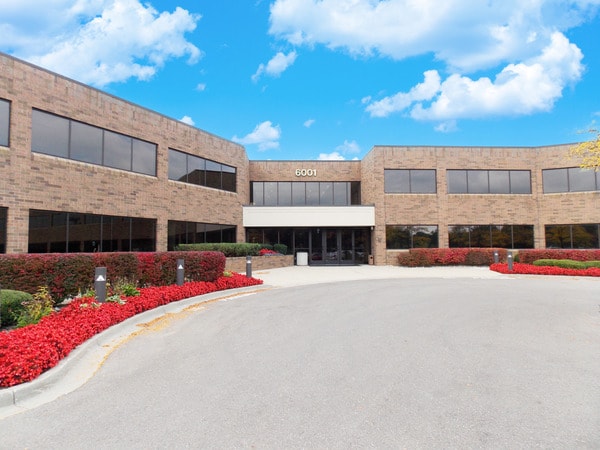 More Photos Of 6001 N Adams Rd, Bloomfield Hills Office For Lease