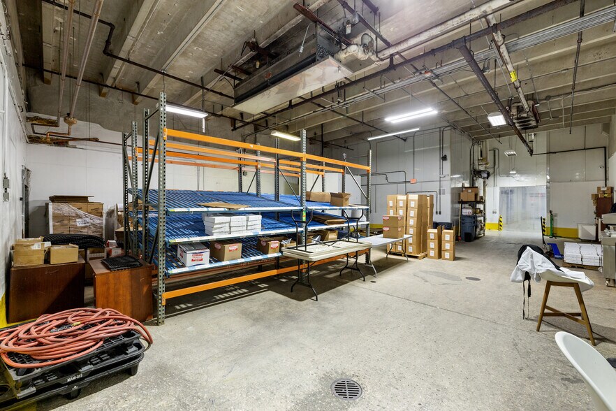 More Photos Of 18770 NE 6th Ave, Miami Refrigeration Cold Storage For Lease