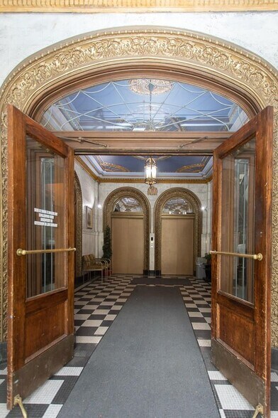 More Photos Of 500 Willow Ave, Council Bluffs Office For Lease