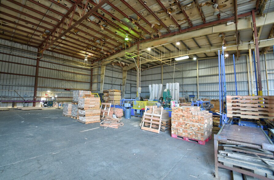 More Photos Of 98 US 101 Hwy, Hoquiam Manufacturing For Sale