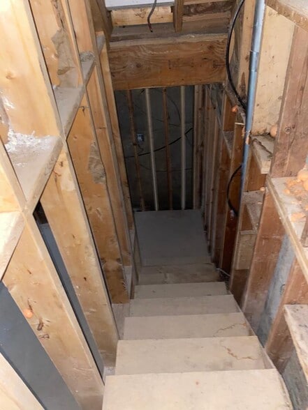 More Photos Of 1501 1st St NW, Washington Storefront Retail Residential For Lease