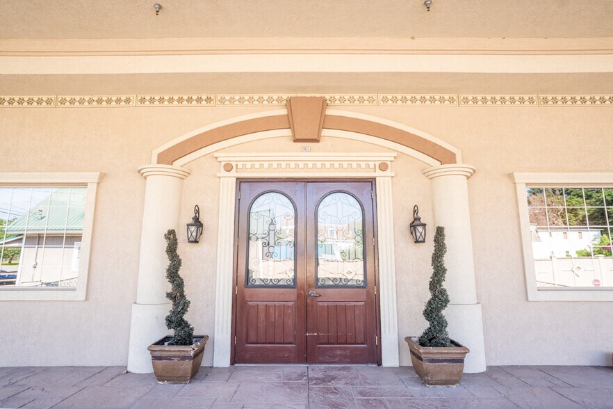 More Photos Of 142-146 E Main St, Ilion Specialty For Sale