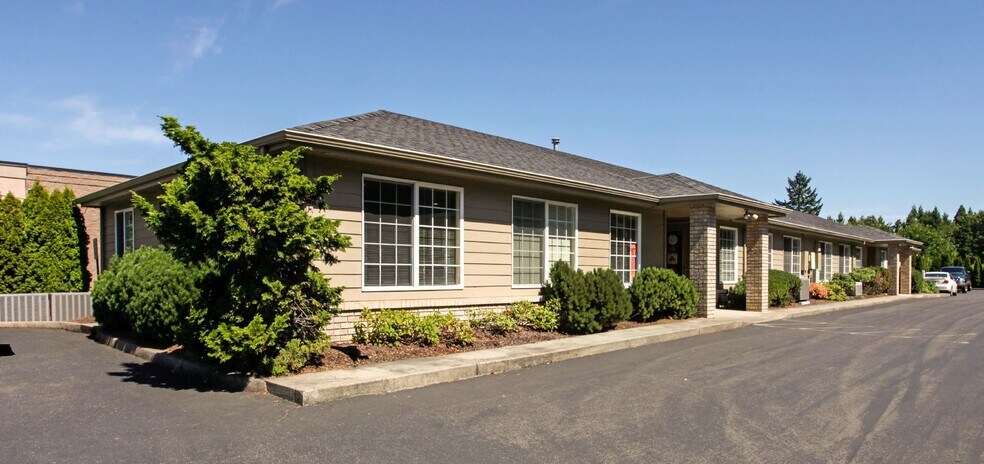 Primary Photo Of 4350-4356 Commercial St SE, Salem Office For Lease