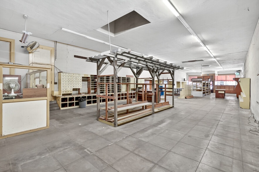 More Photos Of 360-362 Central Ave, Fillmore Storefront For Sale