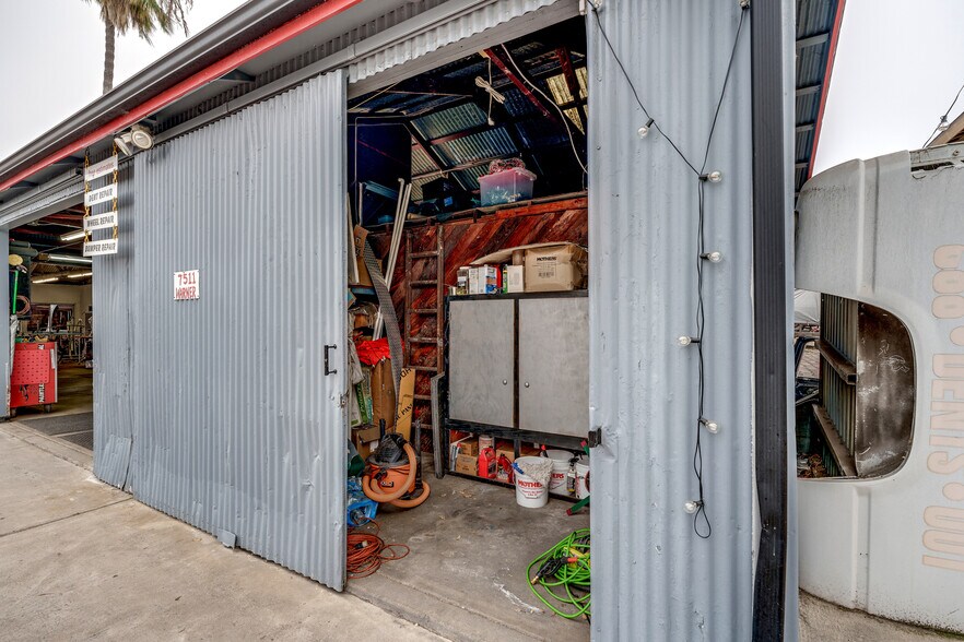 More Photos Of 7501-7511 Warner Ave, Huntington Beach Service For Sale