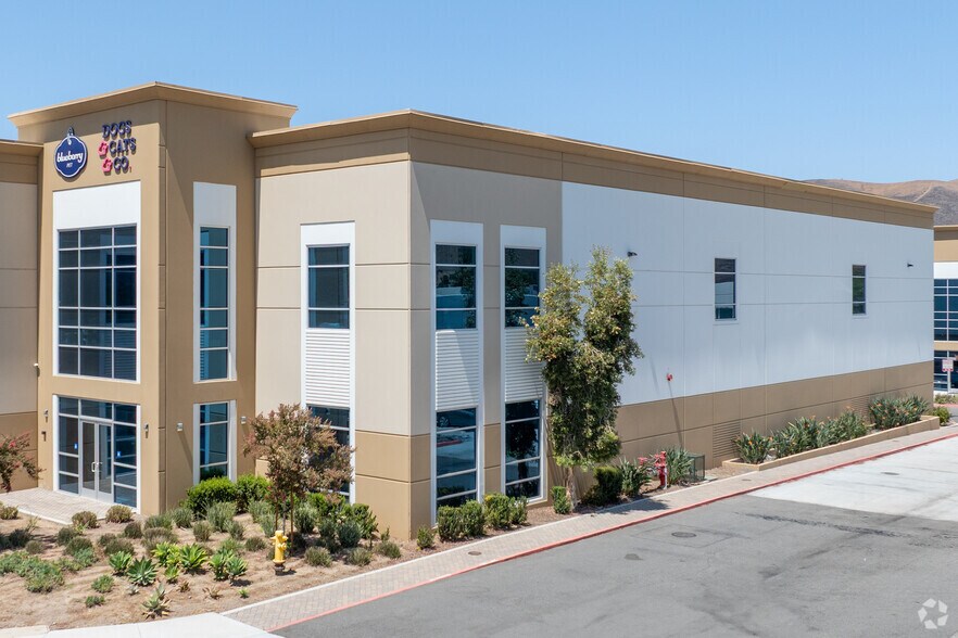 More Photos Of 9154 Pulsar Ct, Corona Unknown For Lease