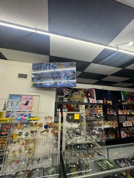 More Photos Of 204-274 E Bridge St, Brighton Storefront Retail Office For Lease