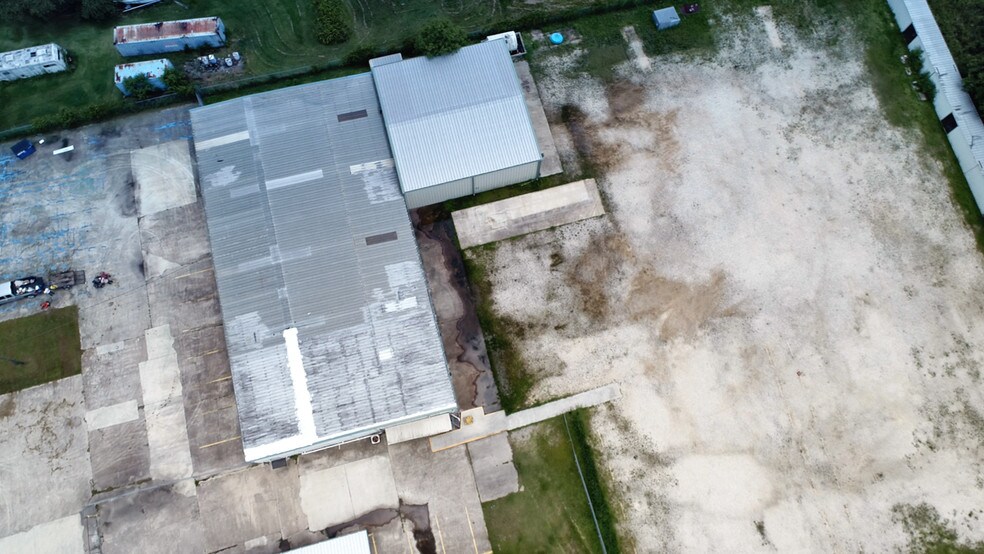 More Photos Of 12841 Highway 90, Beaumont Warehouse For Lease