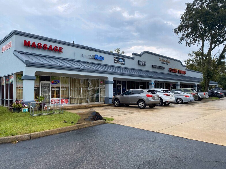 More Photos Of 5917 Roosevelt Blvd, Jacksonville General Retail For Sale