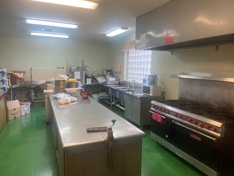 More Photos Of 1570 Chambers Rd, Dellwood Religious Facility For Lease