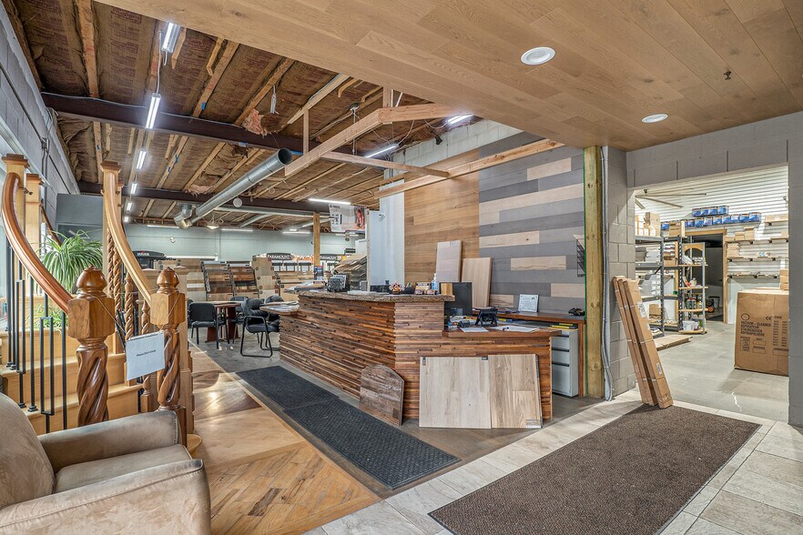 More Photos Of 16745 Dixie Hwy, Davisburg Warehouse For Sale