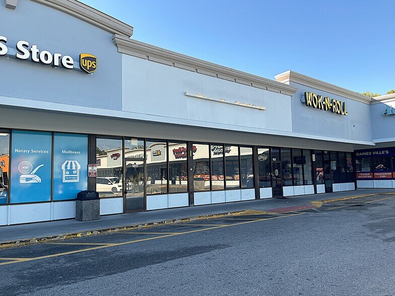 Primary Photo Of 2018-2132 SW 34th St, Gainesville General Retail For Lease