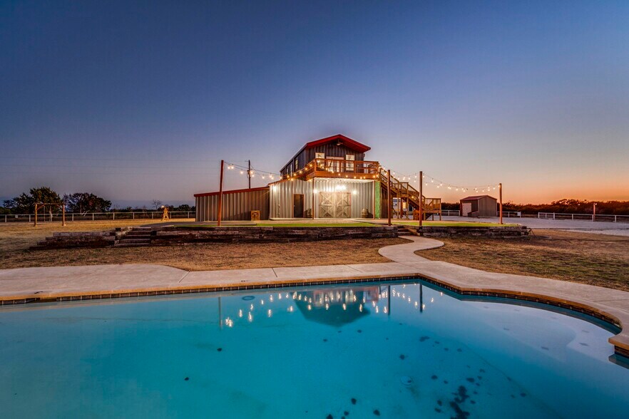 More Photos Of 3199 County 2730 Rd, Glen Rose Lodge Meeting Hall For Sale