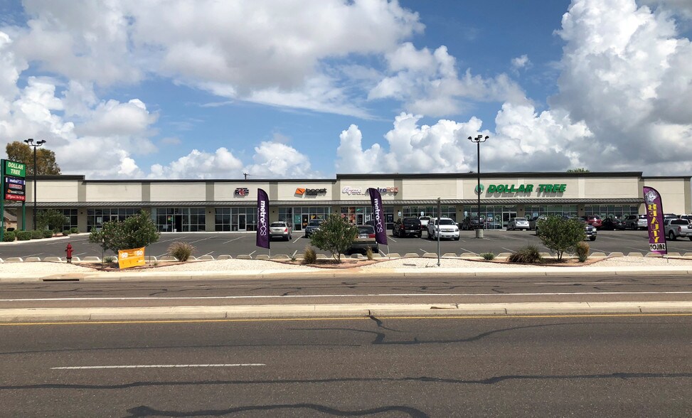 More Photos Of 3502 Clark Blvd, Laredo Storefront Retail Office For Lease