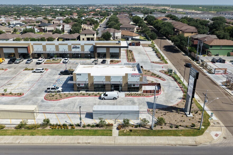 More Photos Of 4002 Del Mar Blvd, Laredo Storefront For Lease