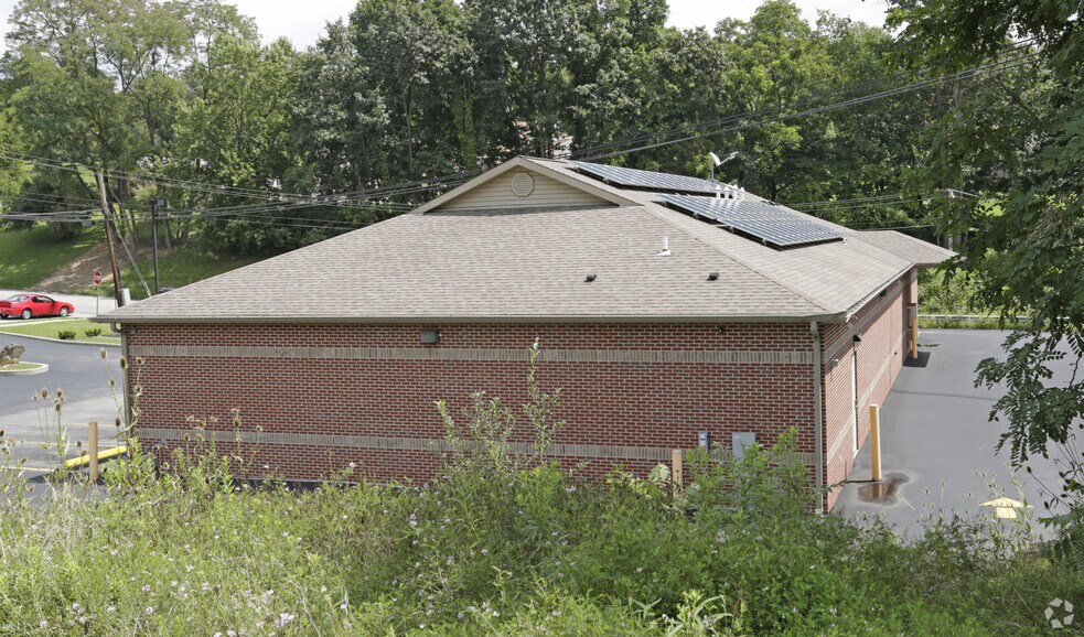 More Photos Of 2850 Brownsville Rd, South Park Freestanding For Sale