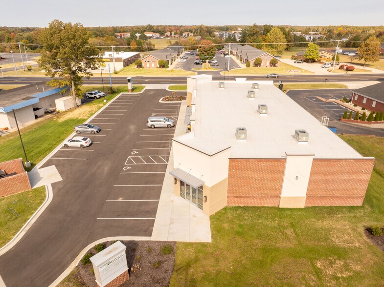 More Photos Of 1713 State Route 121 Bypass North, Murray Medical For Lease