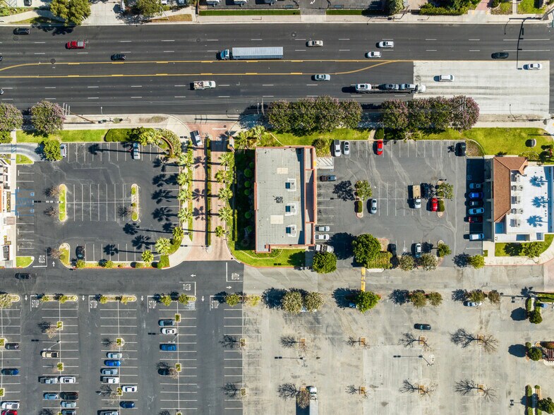More Photos Of 453 Los Angeles ave, Moorpark General Retail For Sale