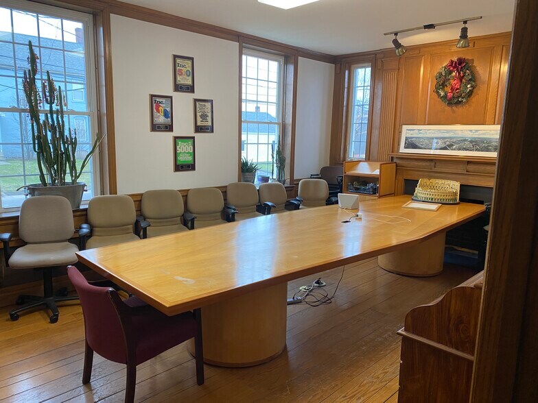 More Photos Of 675 Oakwood Ave, West Hartford Office For Lease