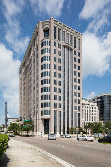 More Photos Of 450 S Orange Ave, Orlando Coworking Space