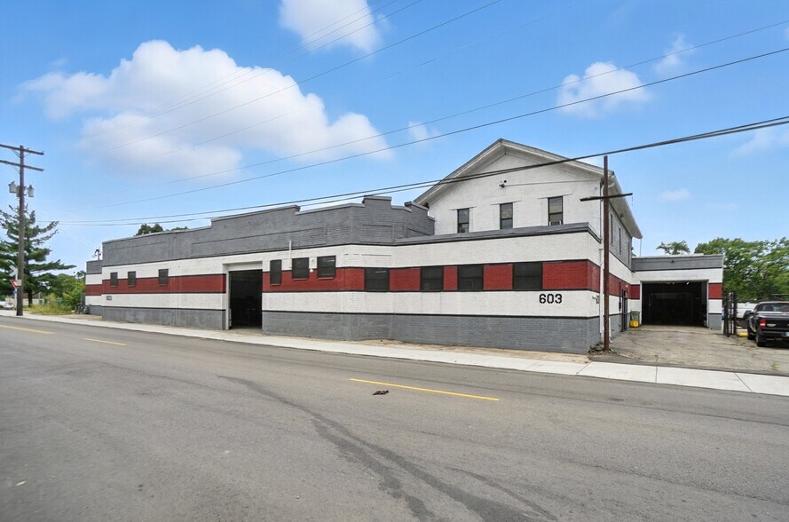 More Photos Of 603 S Broadway St, Dayton Warehouse For Sale