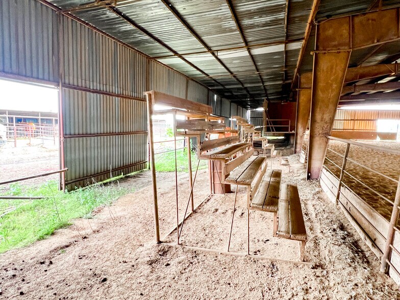 More Photos Of 4901 Eagle Pass Rd, Abilene Warehouse For Sale